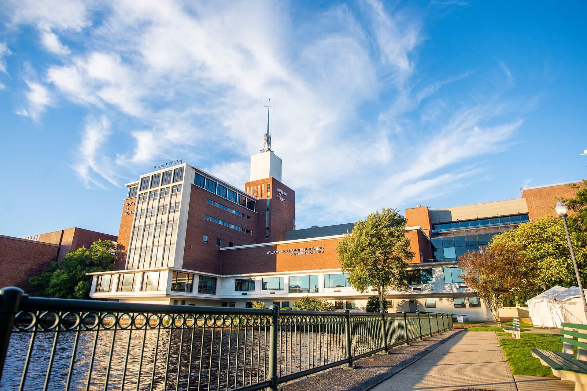 Museum of Science, Boston exterior view.