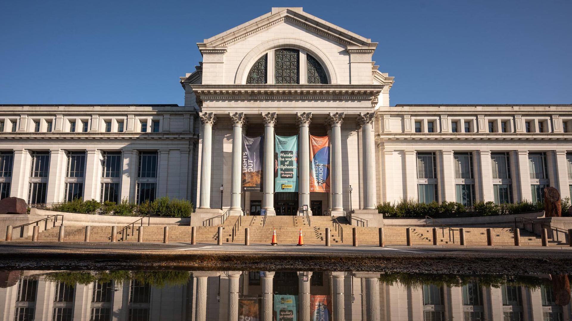 Exterior view of the Smithsonian National Museum of Natural History.